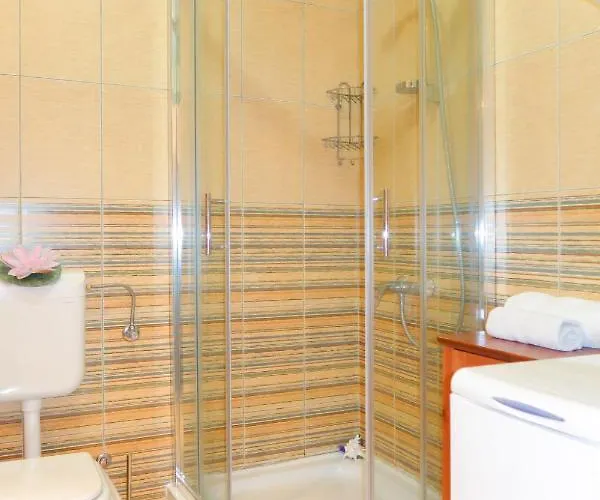 Appartamento Urdih-1 By Interhome *